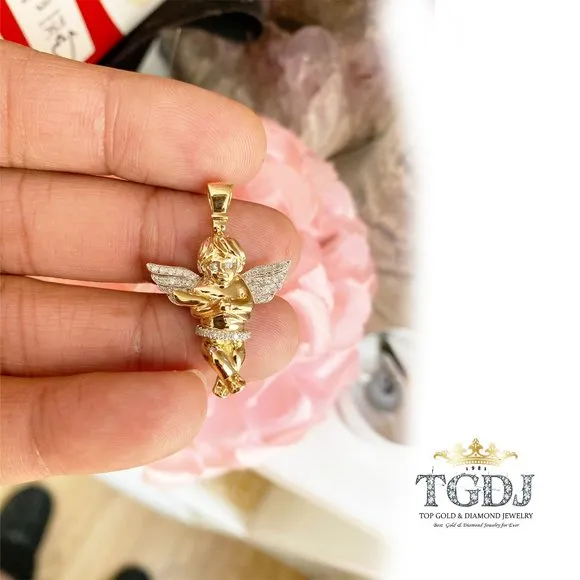 10k Yellow Gold 0.20 Ct Diamond Mini Praying Angel