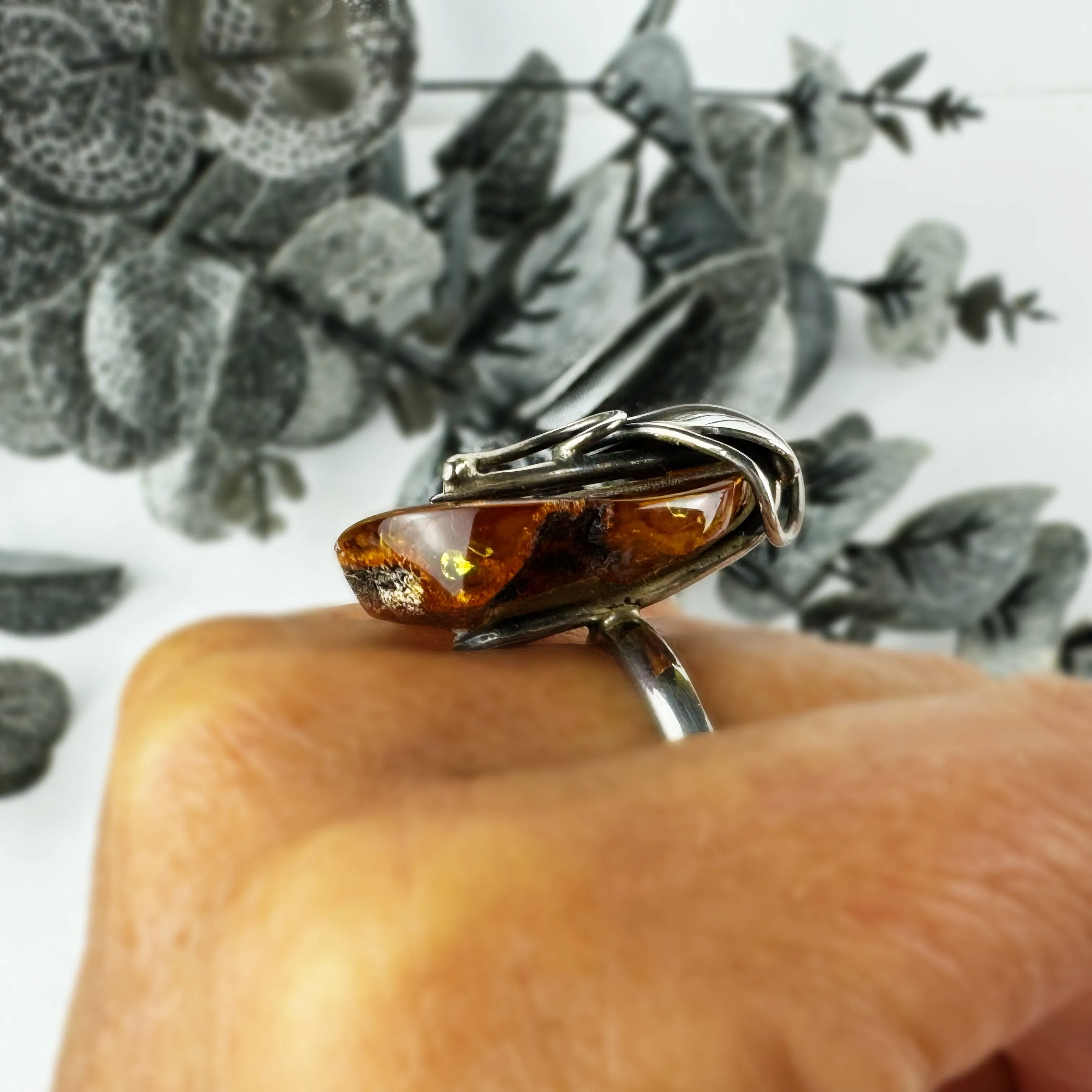 Amber Melody Ring - VR357