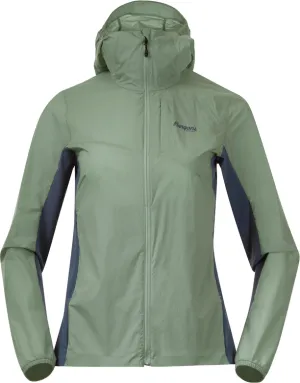Bergans Women&#x27;s Rabot Light Windbreaker Jacket Jade Green/Orion Blue | Buy Bergans Women&#x27;s Rabot Light Windbreaker Jacket Jade Green/Orion Blue here | Outnorth