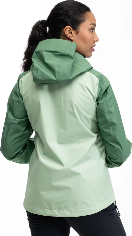 Bergans Women&#x27;s Skar light 3L Shell Jacket Light Jade Green/Dark Jade Green | Buy Bergans Women&#x27;s Skar light 3L Shell Jacket Light Jade Green/Dark Jade Green here | Outnorth