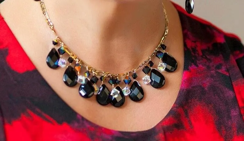 Black Onyx and 18 K rolled Gold Necklace