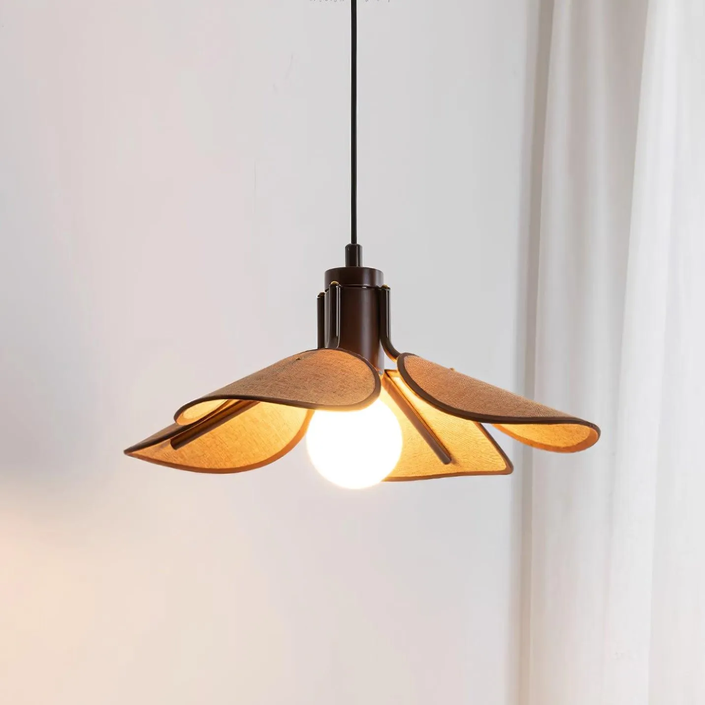 Callie Pendant Lamp 20.4″- 8.6″