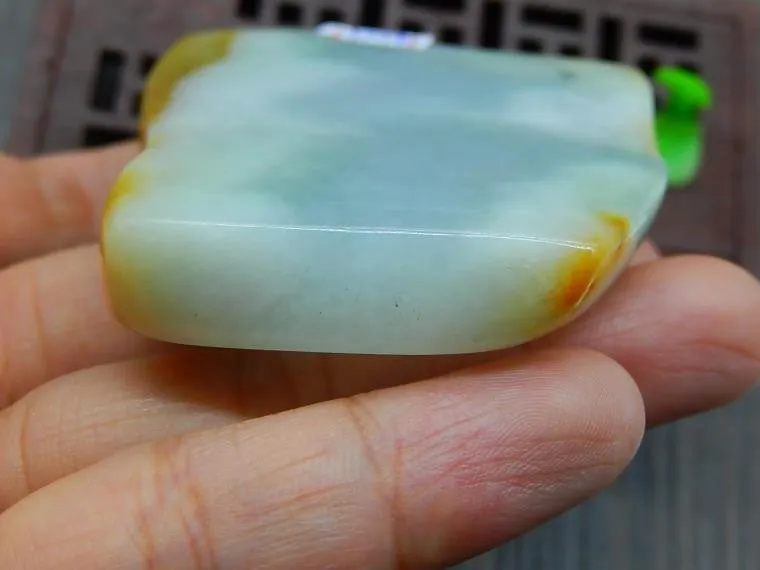 Natural Jade Rough Jadeite Raw (117g, 63X53X17mm)