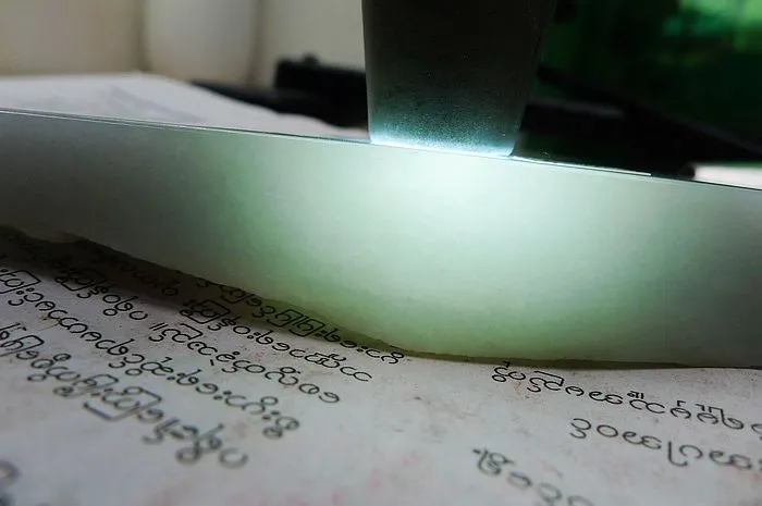 Natural Jade Rough Jadeite Raw (210g,11.1X4.4X1.8cm)