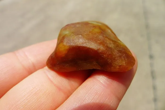 Natural Jade Rough Jadeite Raw (24g,3.7X3.3X1.2cm)