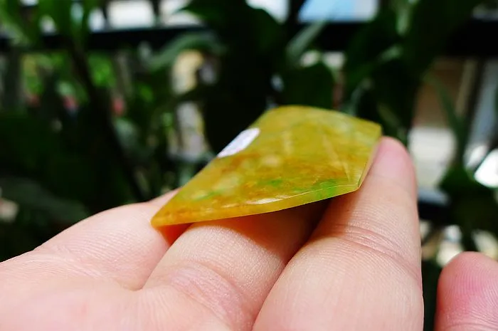Natural Jade Rough Jadeite Raw (27g,4.6X3.2X1.1cm)