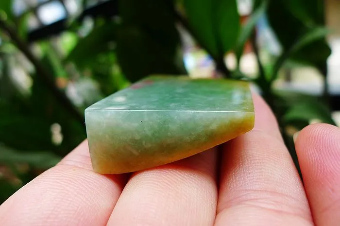 Natural Jade Rough Jadeite Raw (27g,4.6X3.2X1.1cm)