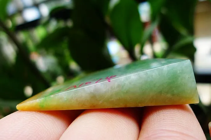 Natural Jade Rough Jadeite Raw (27g,4.6X3.2X1.1cm)