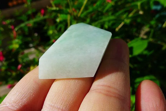 Natural Jade Rough Jadeite Raw (32.5g,5X2.9X0.85cm)