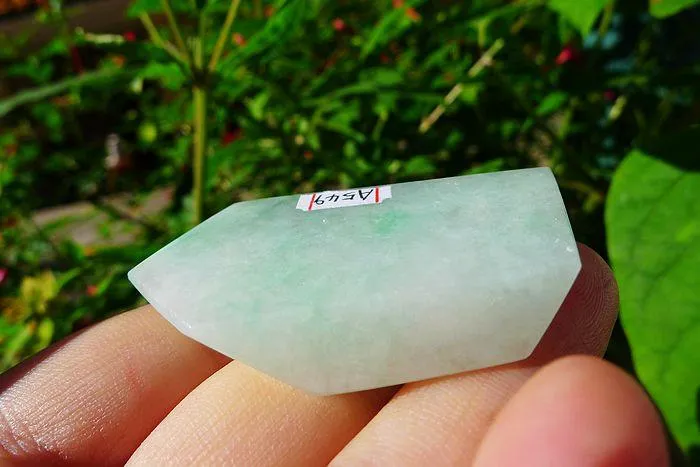 Natural Jade Rough Jadeite Raw (32.5g,5X2.9X0.85cm)