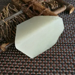 Natural Kunlun Jade Rough Nephrite Raw (202g, 7X4.5x3.5cm)