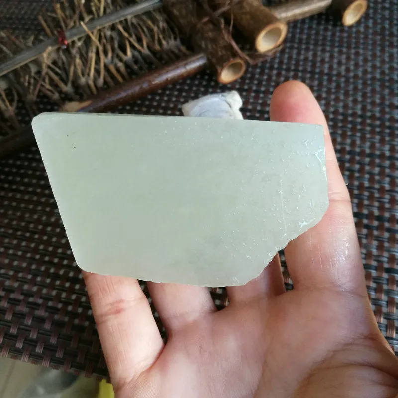 Natural Kunlun Jade Rough Nephrite Raw (202g, 7X4.5x3.5cm)