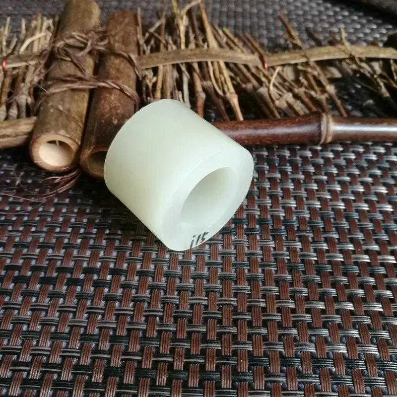 Natural Kunlun Jade Rough Nephrite Raw (49g,2.3X3.6X2.8cm)
