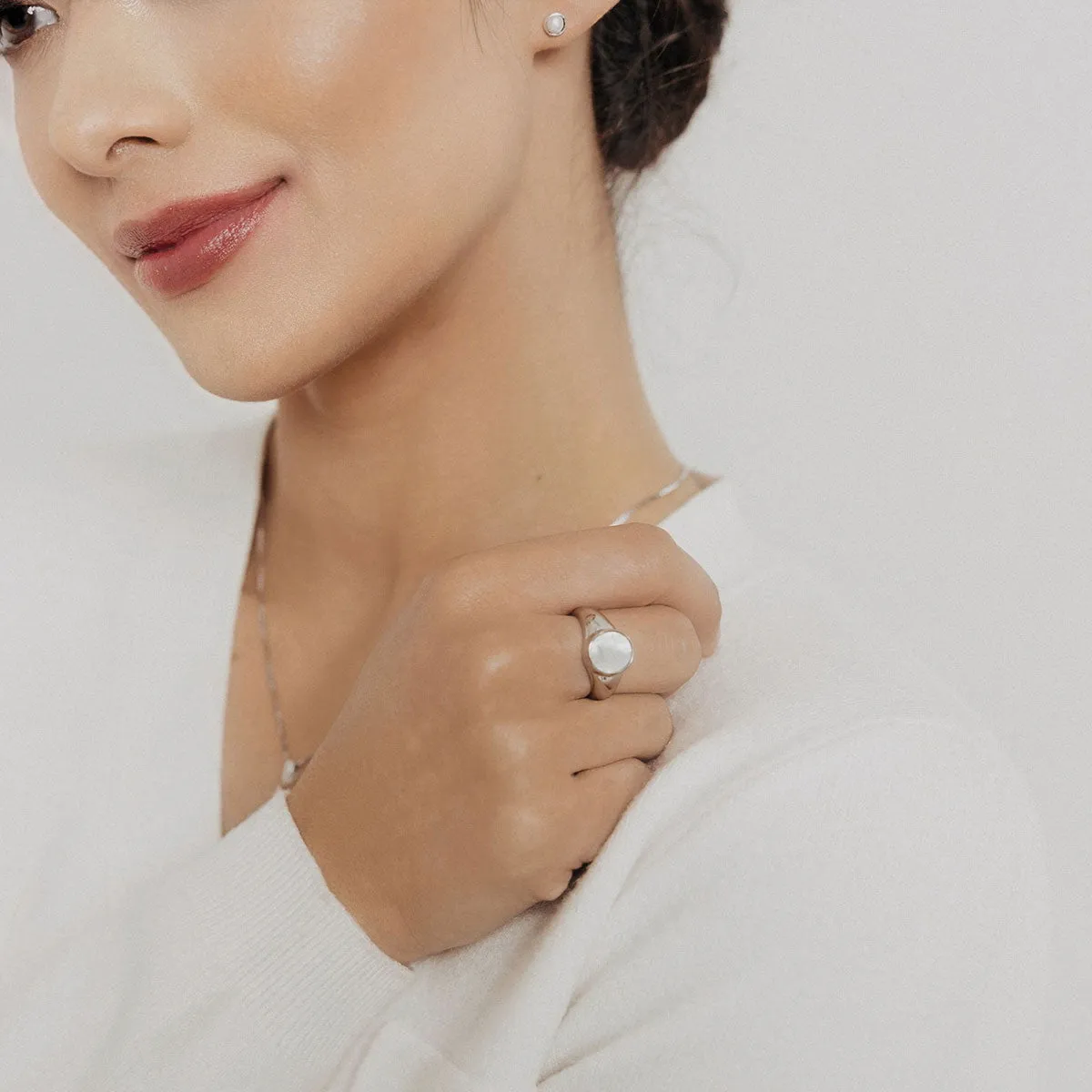 Roma Mother of Pearl Signet Ring